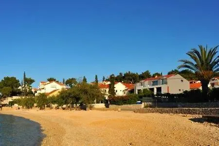 Beach Nelly Apartment