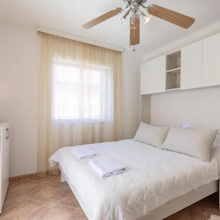 Beach Nelly Apartment